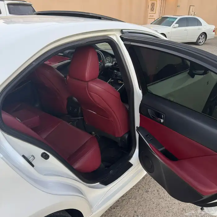 لكزس IS250 F SPORT 10