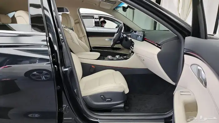 للاستيرادمن كوريا جنسيس GV70 2025 3