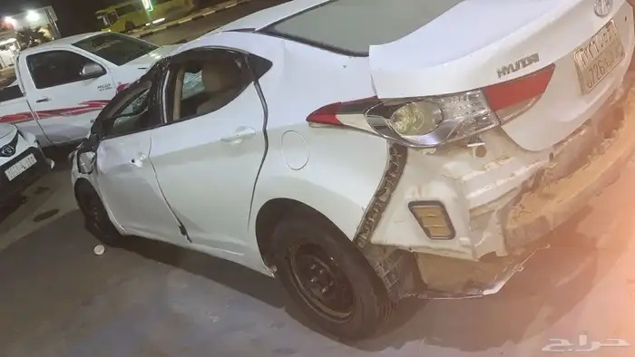 للبيع لنترا 2012 قير عادي مكينه قير شرط 2