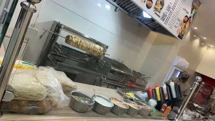 مطعم للبيع موقع مميز وبسعر مغري 1