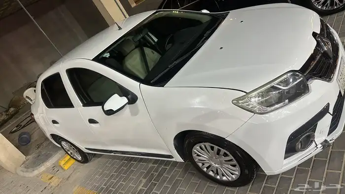 للبيع رينو 9