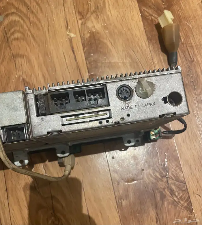 للبيع مسجل و كاست نيسان سيدرك موديل 86 7