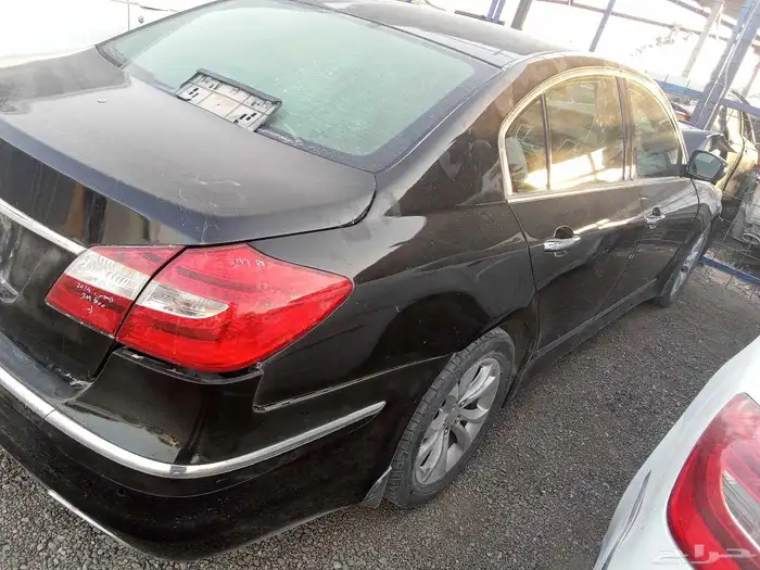 جنسس 2013 قطع غيار تشليح 0