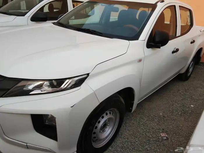 ميتسوبيشي يونت ال 200 12