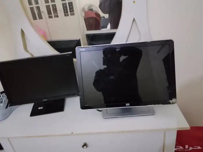 كمبيوتر لينوفو مع شاشه 4