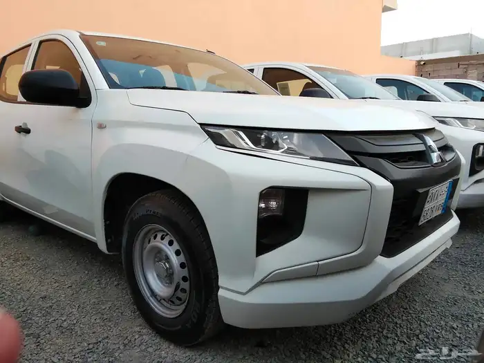 ميتسوبيشي يونت ال 200 10