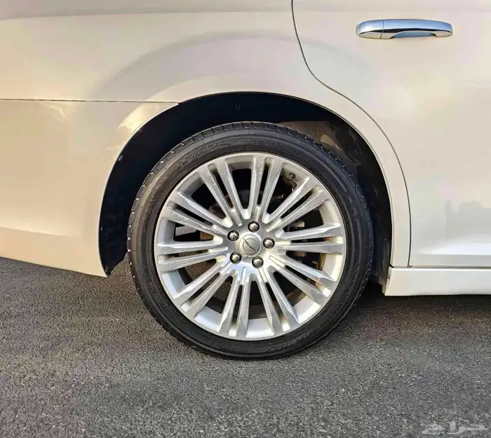 كرايزلر C300 موديل 2014 فل كامل 6 سلندر 33