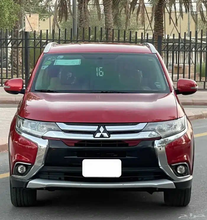 ميتسوبيشي اوتلاندر 2016 سعودي 3