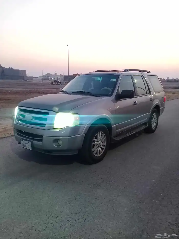 اكسبديشن موديل 2009 قصير 5