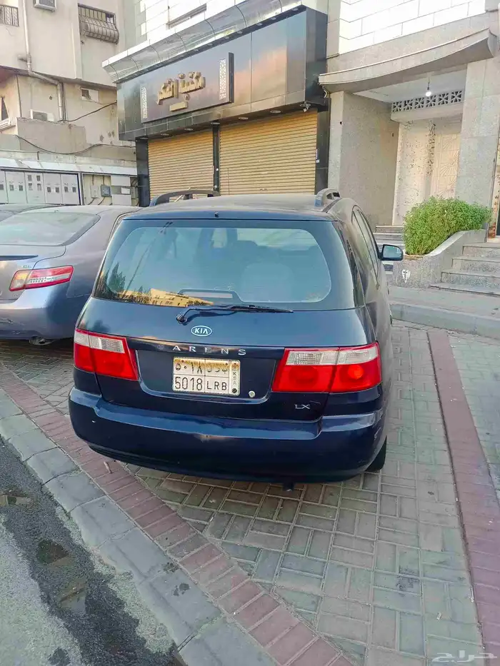 كيا كارنز 2005 6