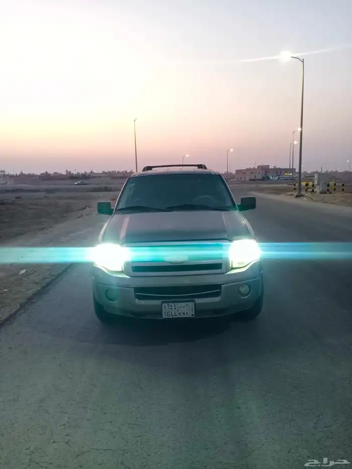 اكسبديشن موديل 2009 قصير 4