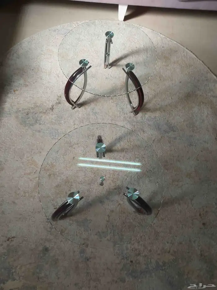 طاولات زجاج دائريات 0