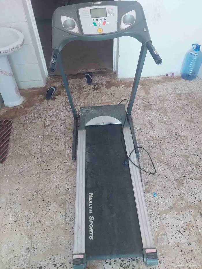 سير رياضه بحاله ممتاذة شاشه سيارة وشاشه 32 للبيع لاعلي سعر 0