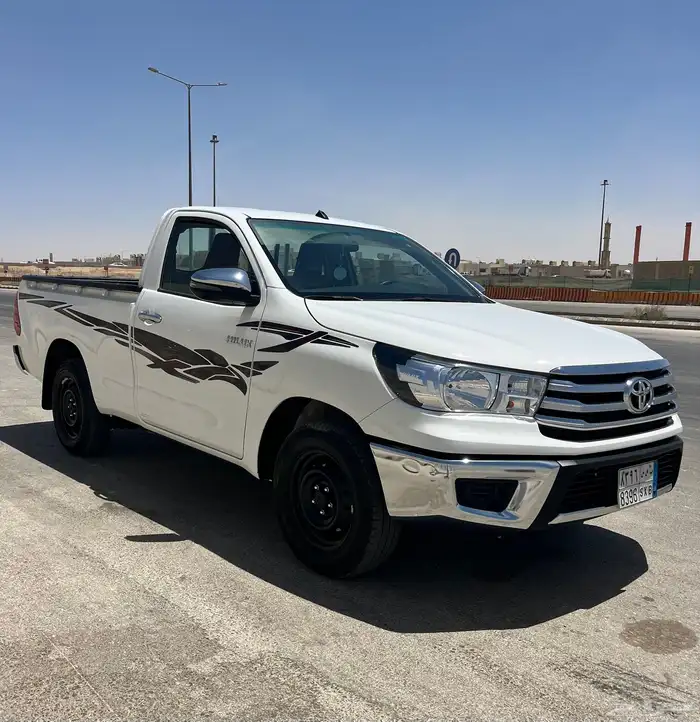 تويوتا هايلوكس غماره بنزين موديل 2022 2