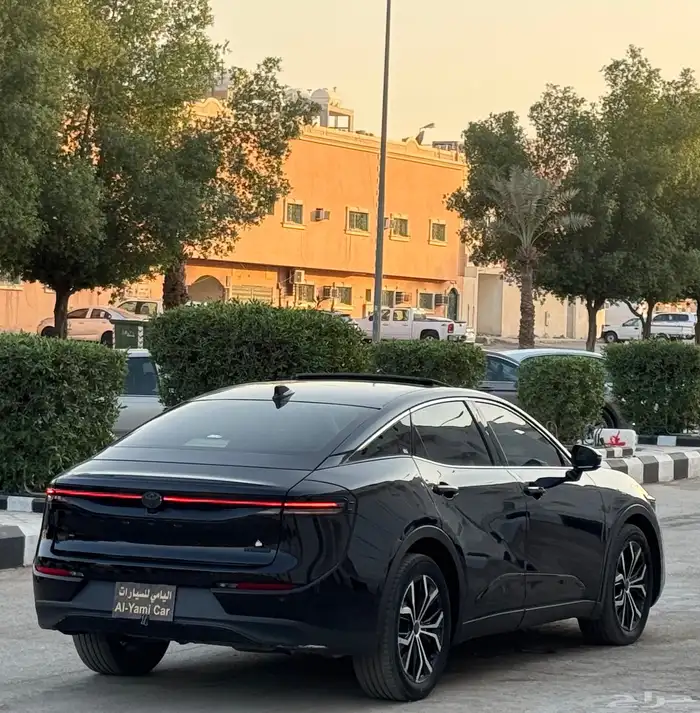 تويوتا كراون 2023 11