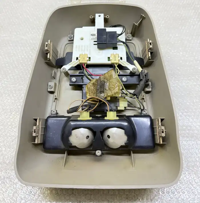 كونسول سقف علوي فورد جراند ماركيز 2008 1