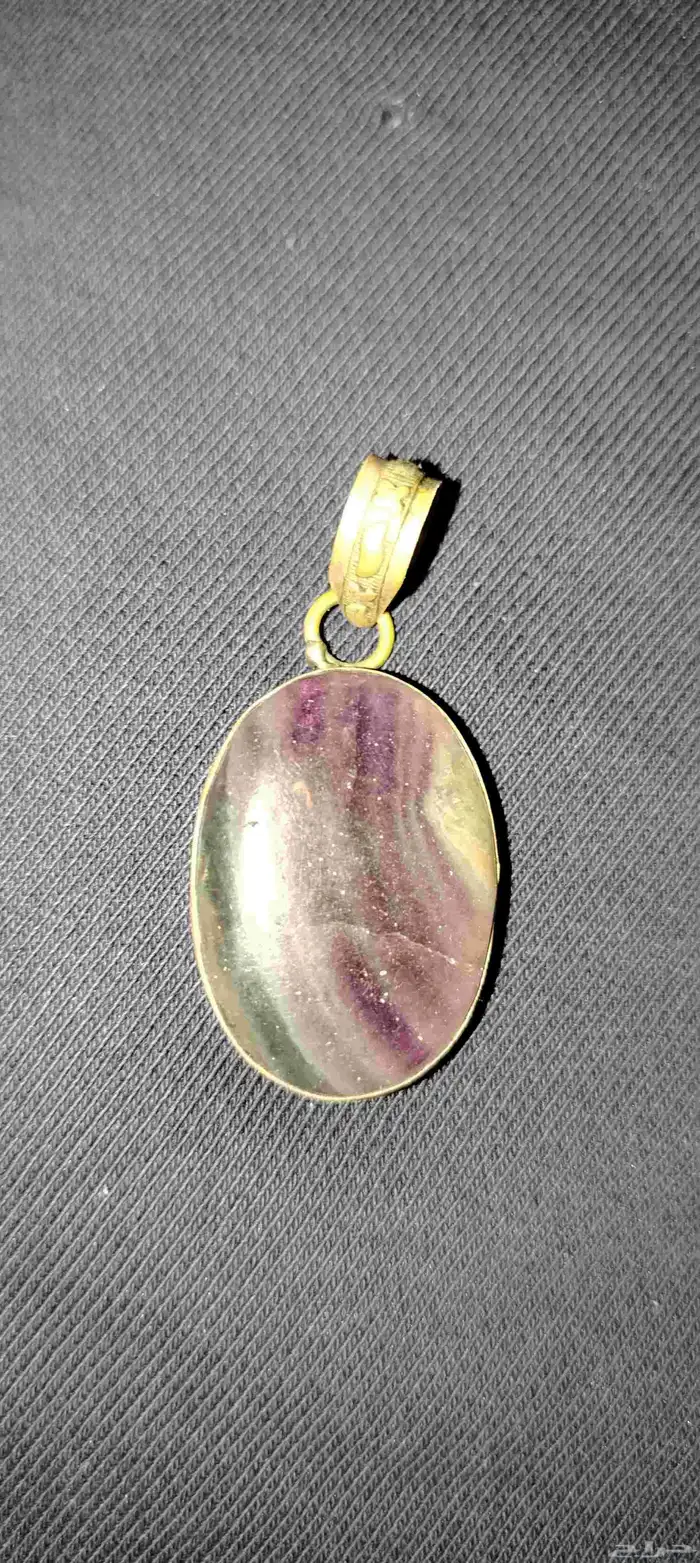 للبيع حجر كريم زمرد 0