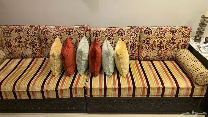 اثاث خشب للبيع 1