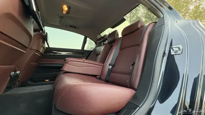 بي ام دبليو 740Li 2014 ( محول 2024 ) 34