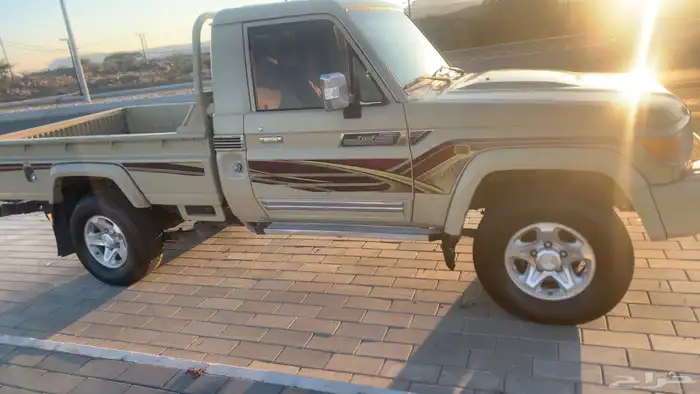 شاص 2010 رفرف نظيف جدا 1