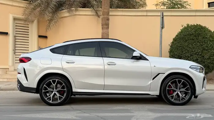BMW X6 2022 بحالة الوكالة 11