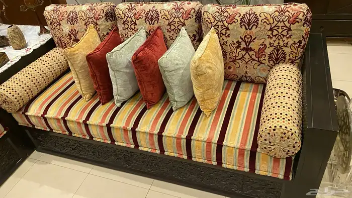 اثاث خشب للبيع 0