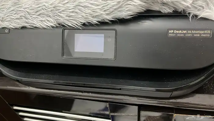 سرير اطفال شبه جديد طابعه وساعه حائط 1