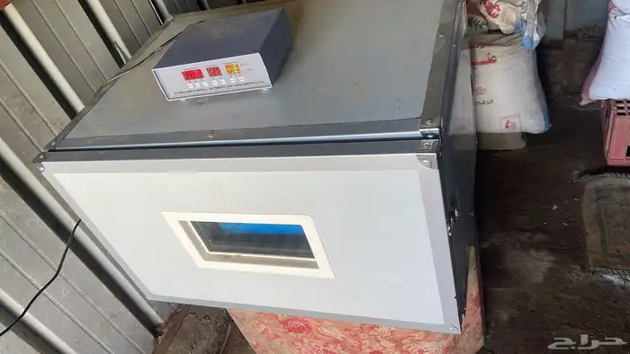 فقاسة تشيل 200 بيضة 0