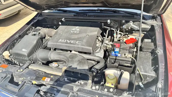 ميتسوبيشي باجيرو ربع 14