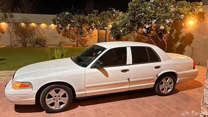 فورد فكتوريا بوليسي 9