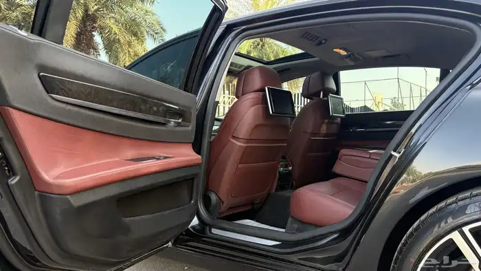 بي ام دبليو 740Li 2014 ( محول 2024 ) 30