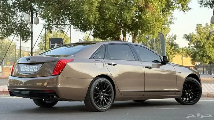 كاديلاك CT6 2017 ( ممشى قليل ) 16