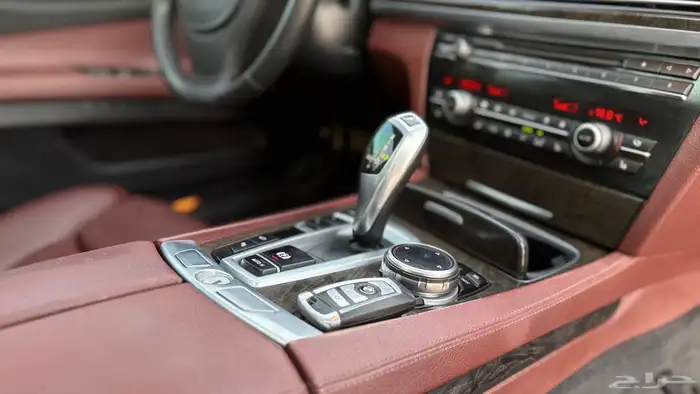 بي ام دبليو 740Li 2014 ( محول 2024 ) 48
