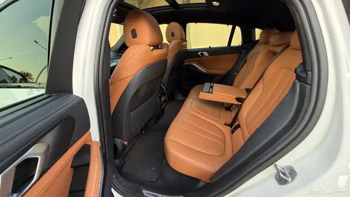 BMW X6 2022 بحالة الوكالة 15