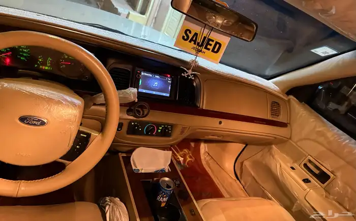 فورد فكتوريا نظيف 2011 5