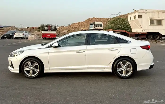 هيونداي سوناتا ( بنزين ) 2019 فل كامل بدون بانوراما 6