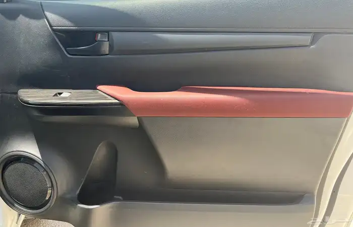 تويوتا هايلوكس غماره بنزين موديل 2022 8