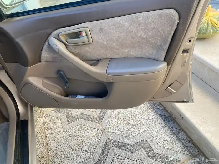 كامري مديل 1998. البيع تشليح كامل فقط ماتنقل عليها قسايم 9