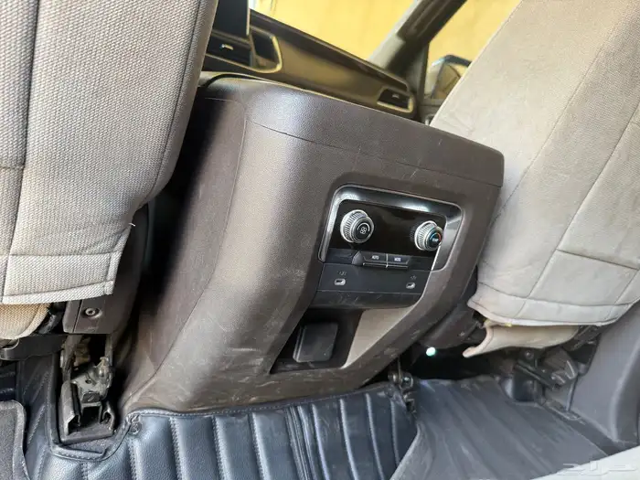 جي ام سي يوكن المديل 2023 ( SLE ) دبل قصير سعودي 52