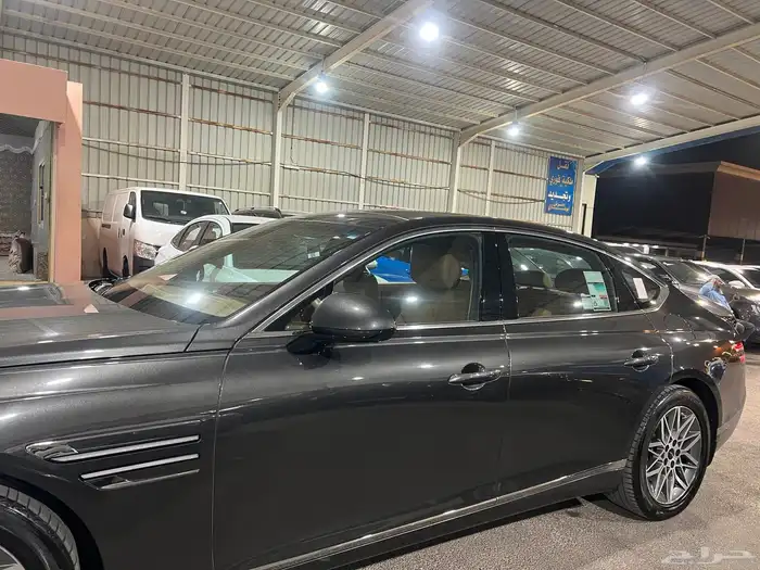 جنسس G80 برستيج 2025 عداد 25 الف وكاله سعودية 5