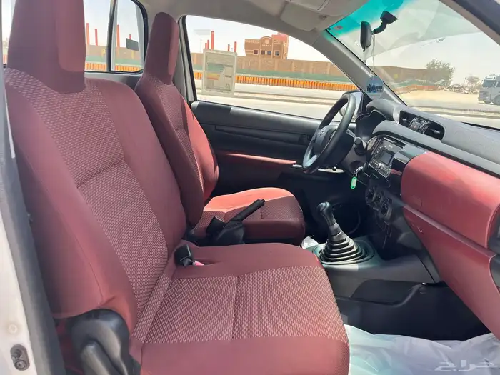 تويوتا هايلوكس غماره بنزين موديل 2022 7