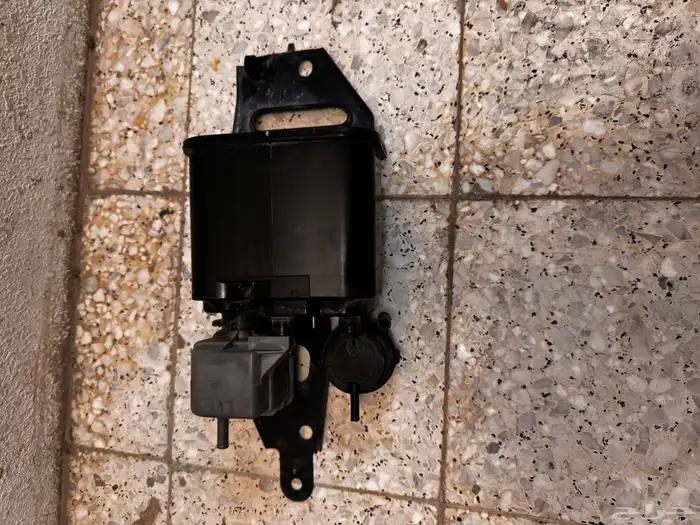 علبة كانستر خلفيه اوريون وتركب على الكامري من 2007الى 2011 1