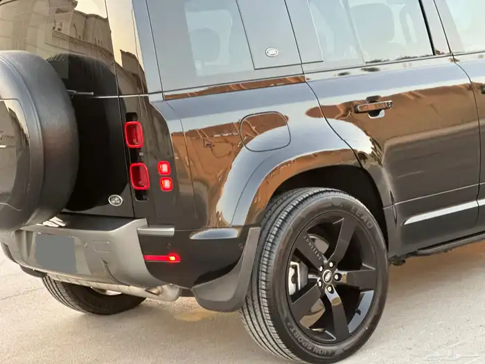 ديفندر 6 سلندر 2022 تحت الضمان HSE ( تم البيع ) 52