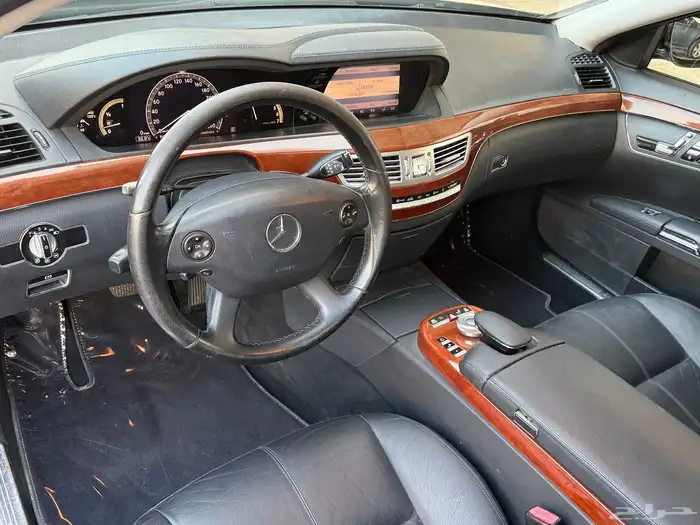 مرسيدس بانوراما 2008 عداد 126 الف لايوجد رش 5