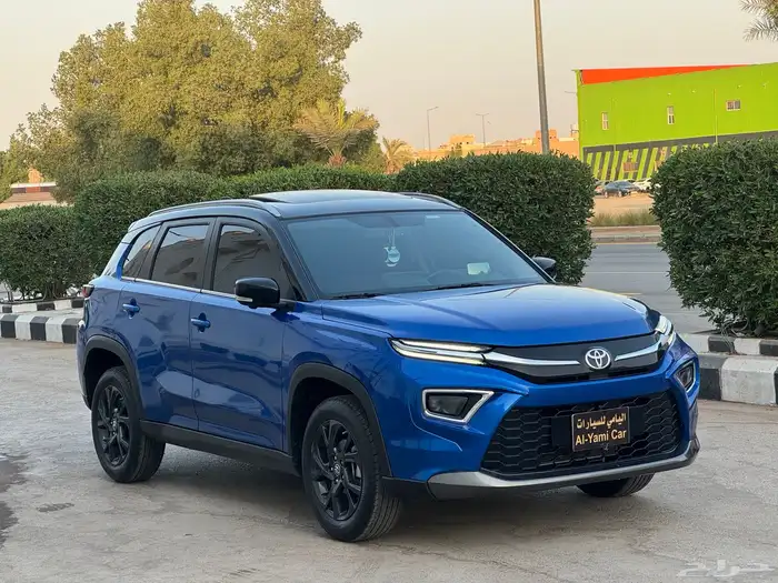 تويوتا أوربان كروزر 2024 GLX فل كامل 4
