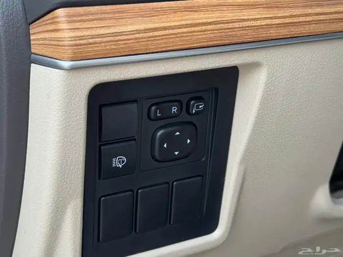 تويوتا برادو 2020 فل كامل VX 21