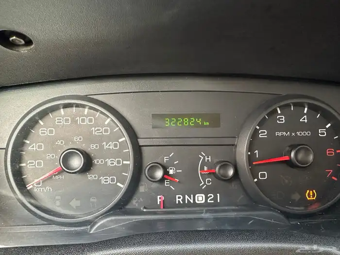 فورد كروان فكتوريا 2011 وكاله 2