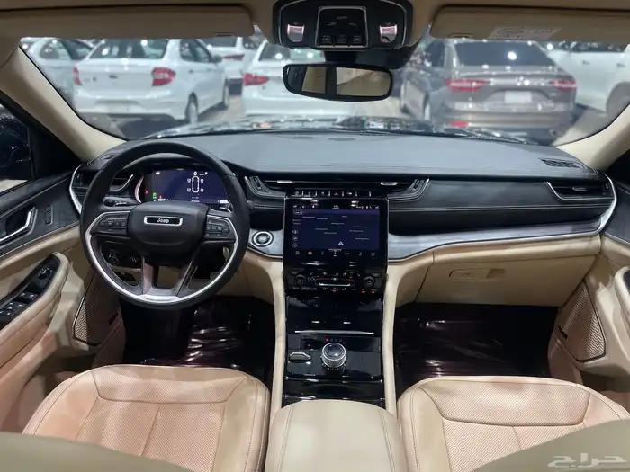 جيب جراند شيروكي 2021 - لمتيد لارج نظيف جدا 12