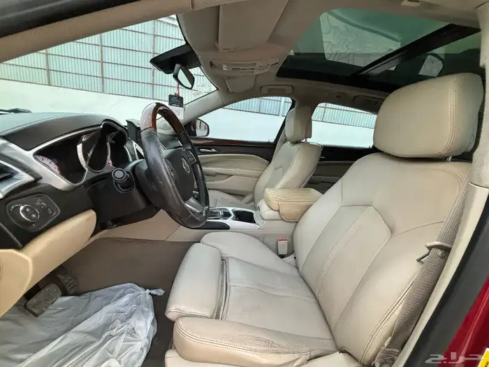 كاديلاك SRX 2010 فل كامل فتحه سقف 10