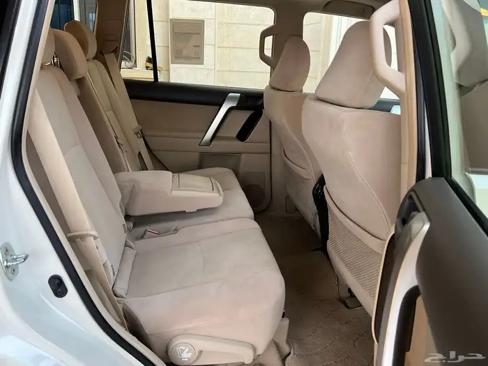 تويوتا برادو 2023 6سلندر عداد 28 الف 12